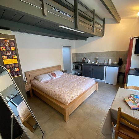 Proche Ajaccio Maisonnette Independante 4 Personnes Au Calme Alata Exterior photo